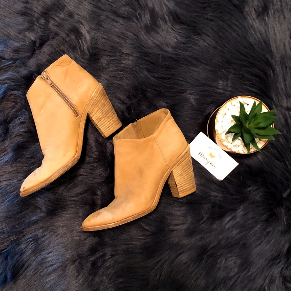 VINCE Easton Zip Booties Natural Leather Heel 6M